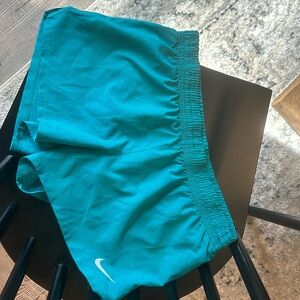 Women’s Nike shorts ✔️